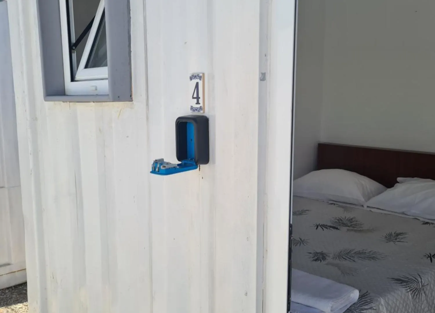 Hostel Casa Vale Ecotainer Lisboa 0*,  Portugalsko